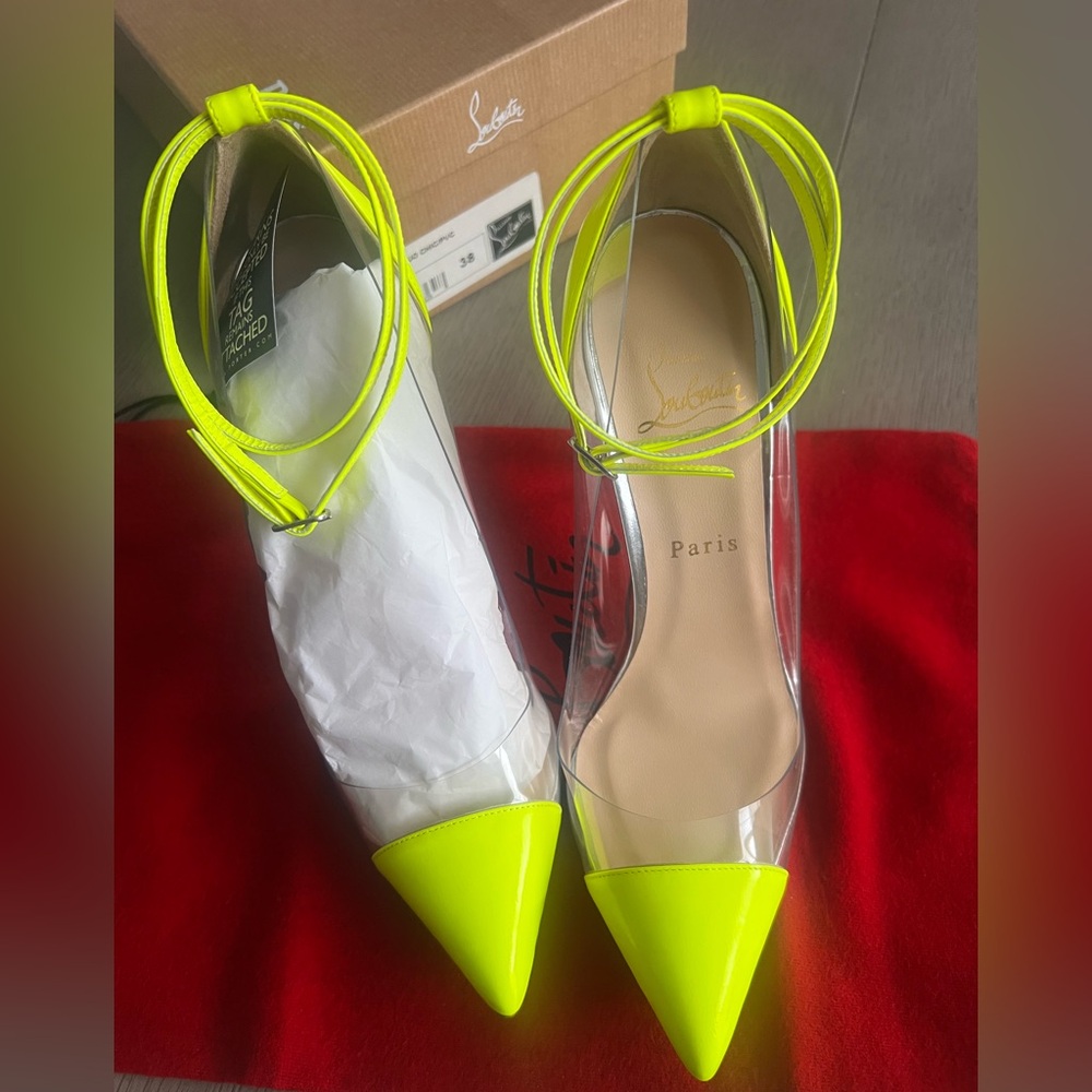 Pristine NIB Christian Louboutin Neon/PVC UnBout Pump 38